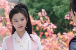 开云体育app-残阵灰熊陨落，太阳光耀横扫，米切尔一锤定音的王者时刻