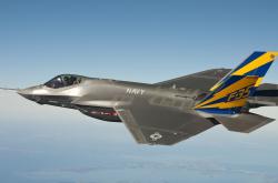 开云体育官网-鏖战催化剂，巴雷拉如何以一人之力煮沸曼城与法国的战役