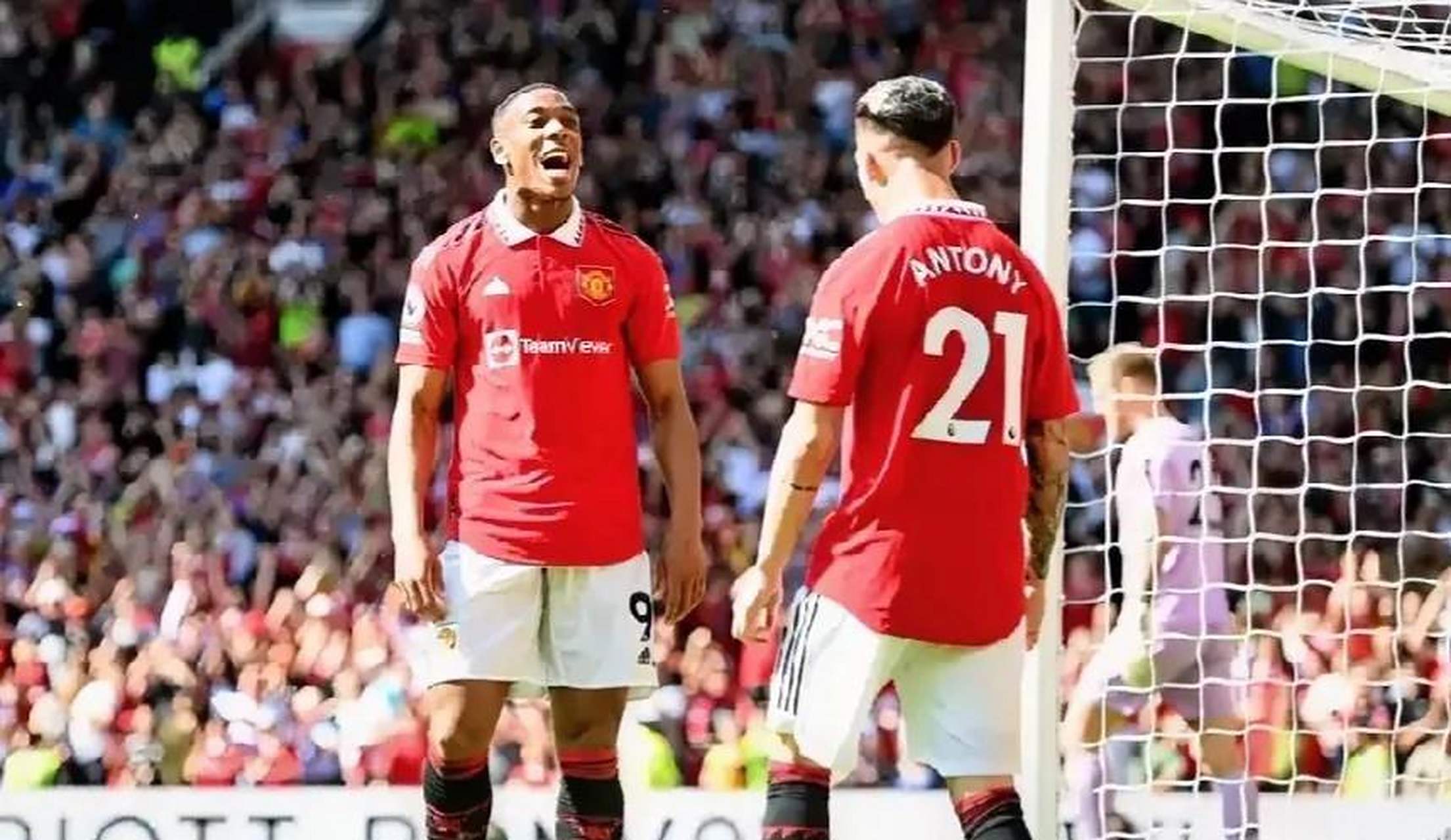 曼联横扫切尔西，马夏尔送出助攻