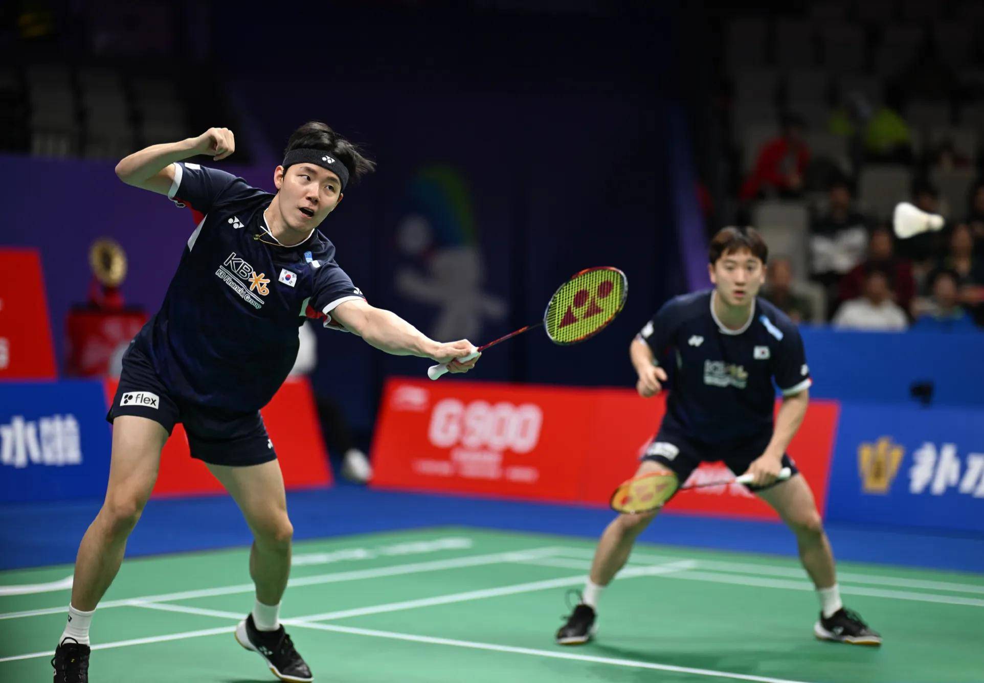 包含泰国羽毛球队逆转英格兰羽毛球队，安赛龙爆发神勇的词条