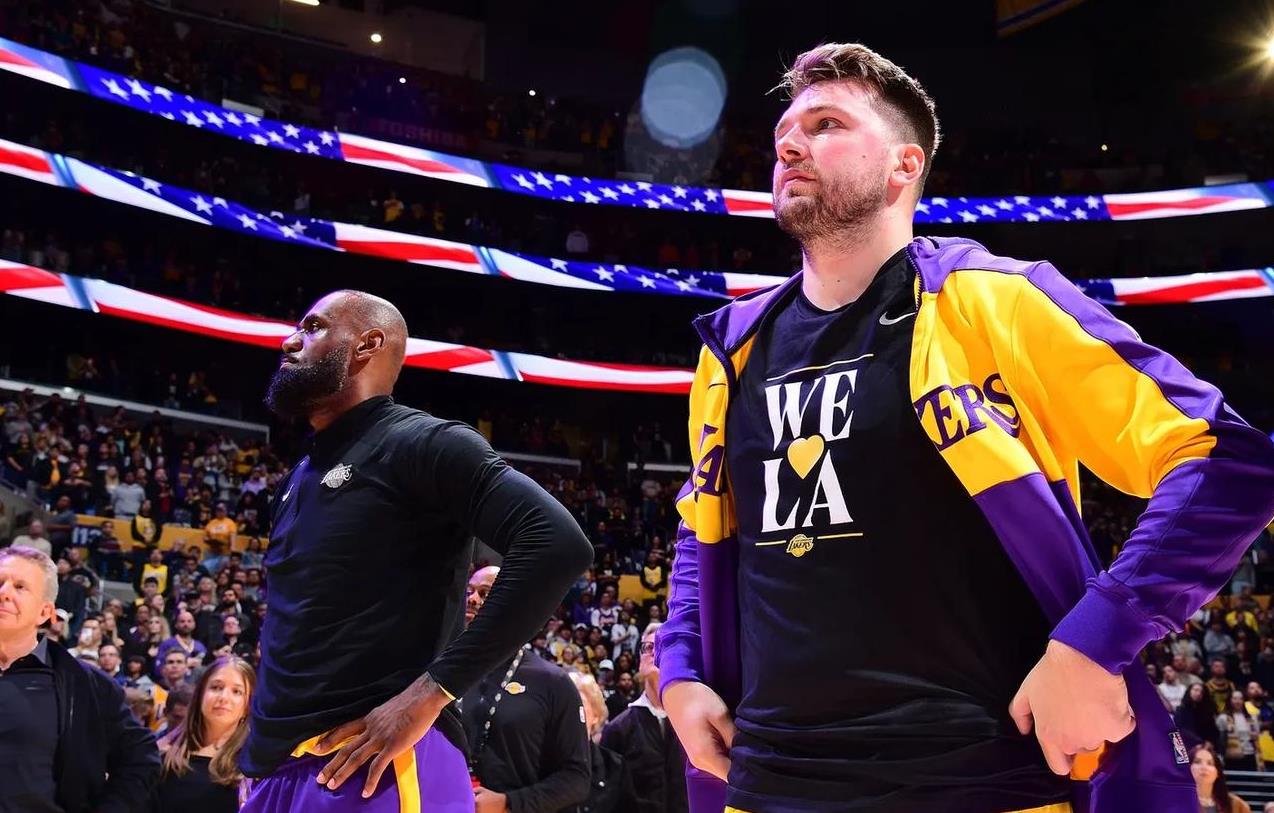 墨西哥男篮强势湖人，威斯布鲁克三分雨点燃全场