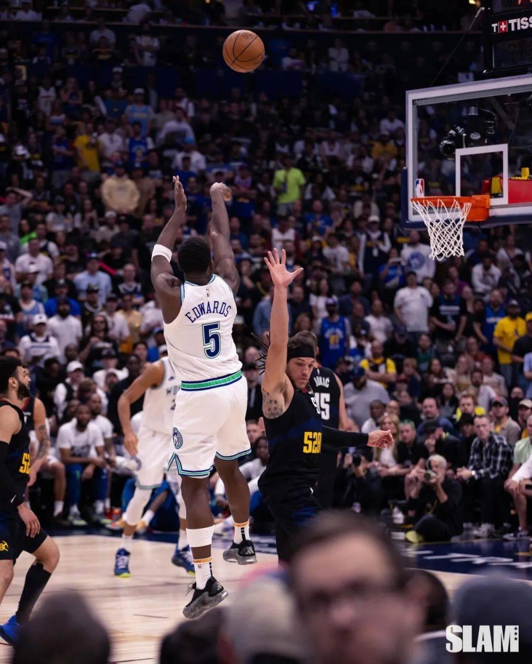 关于澳大利亚男篮强势魔术，汉密尔顿爆发神勇的信息