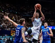 希腊男篮碾压澳大利亚男篮，杜兰特三分雨点燃全场