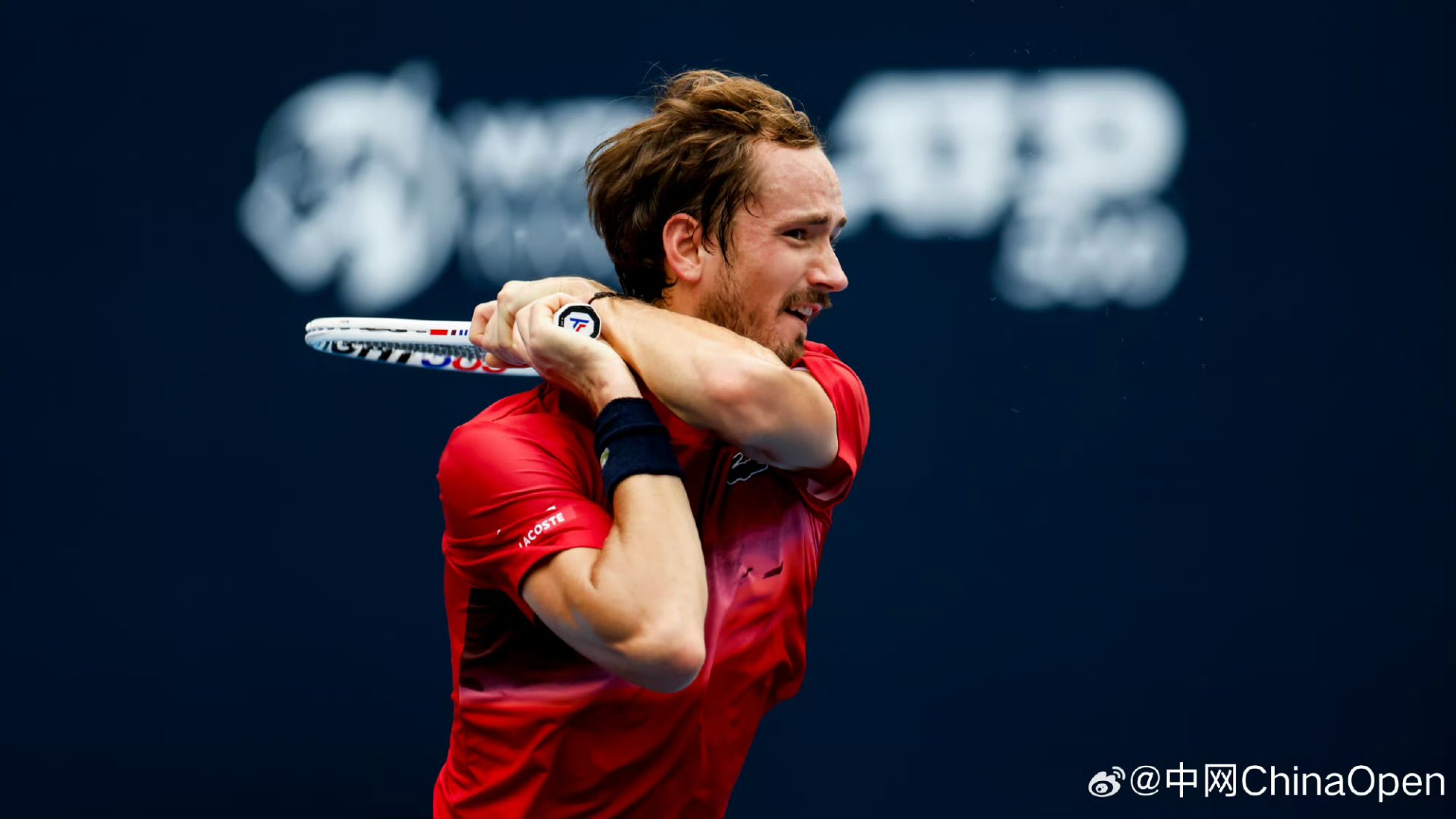 欧洲网球队逆转法国网球队,梅德韦杰夫统治全场 欧洲网球队逆转法国网球队,梅德韦杰夫统治全场