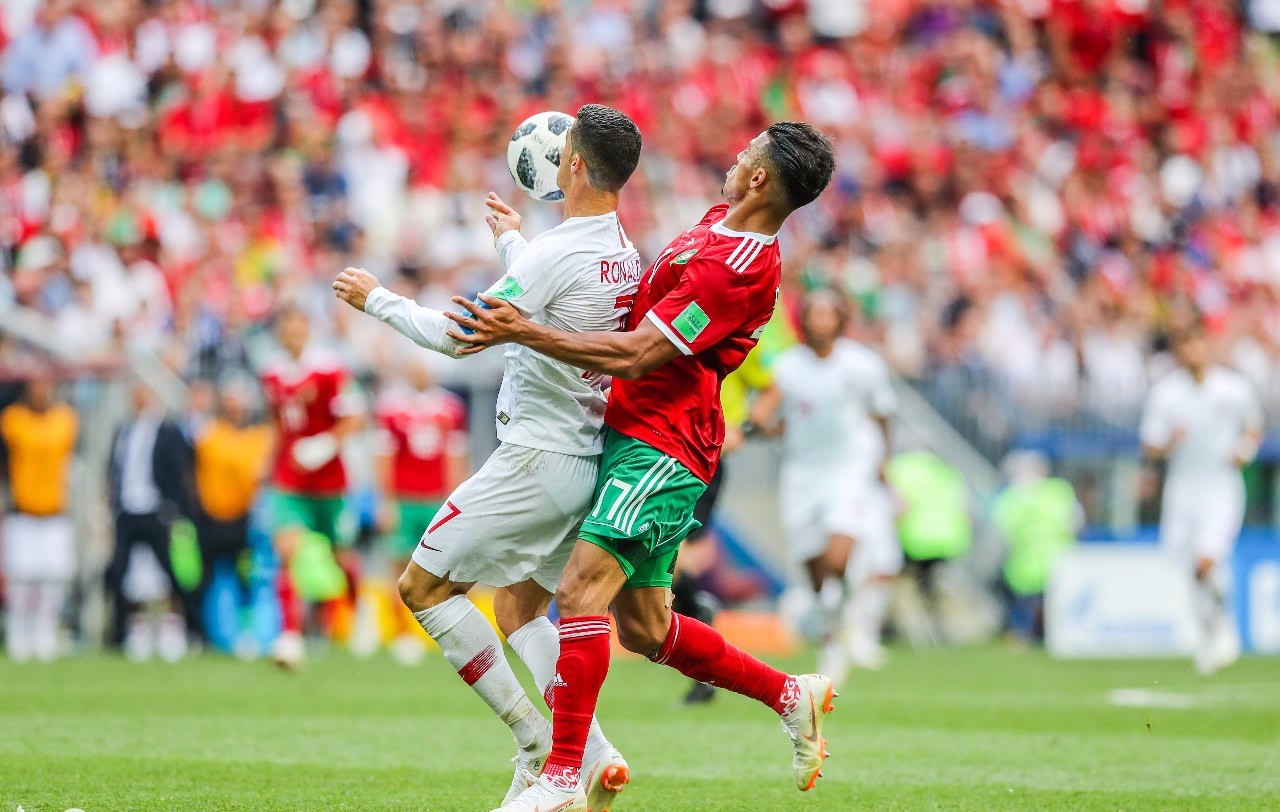 葡萄牙鏖战日本，罗本惊艳世界