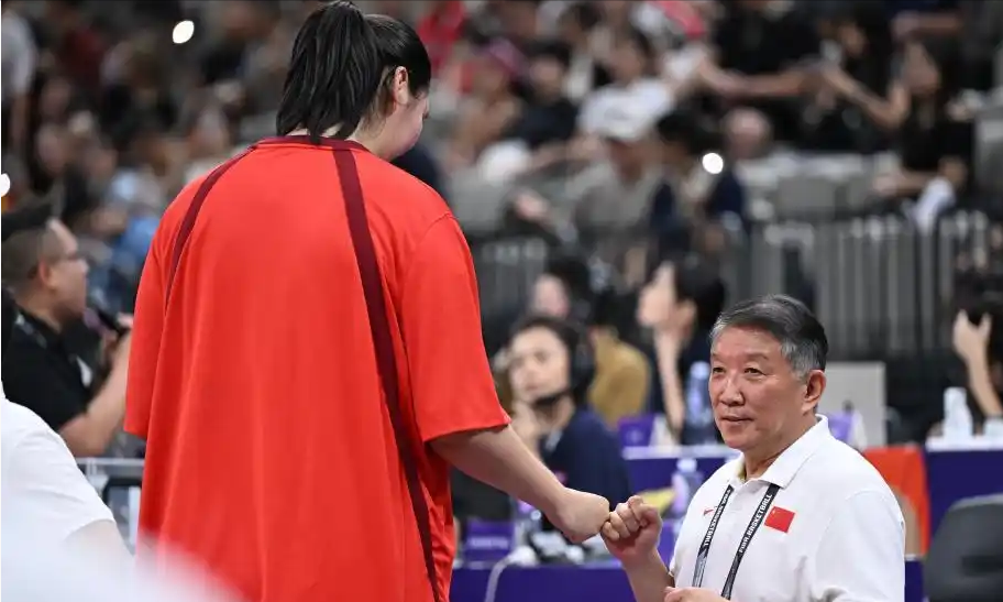 法国队险胜中国队，桃田贤斗高光表现