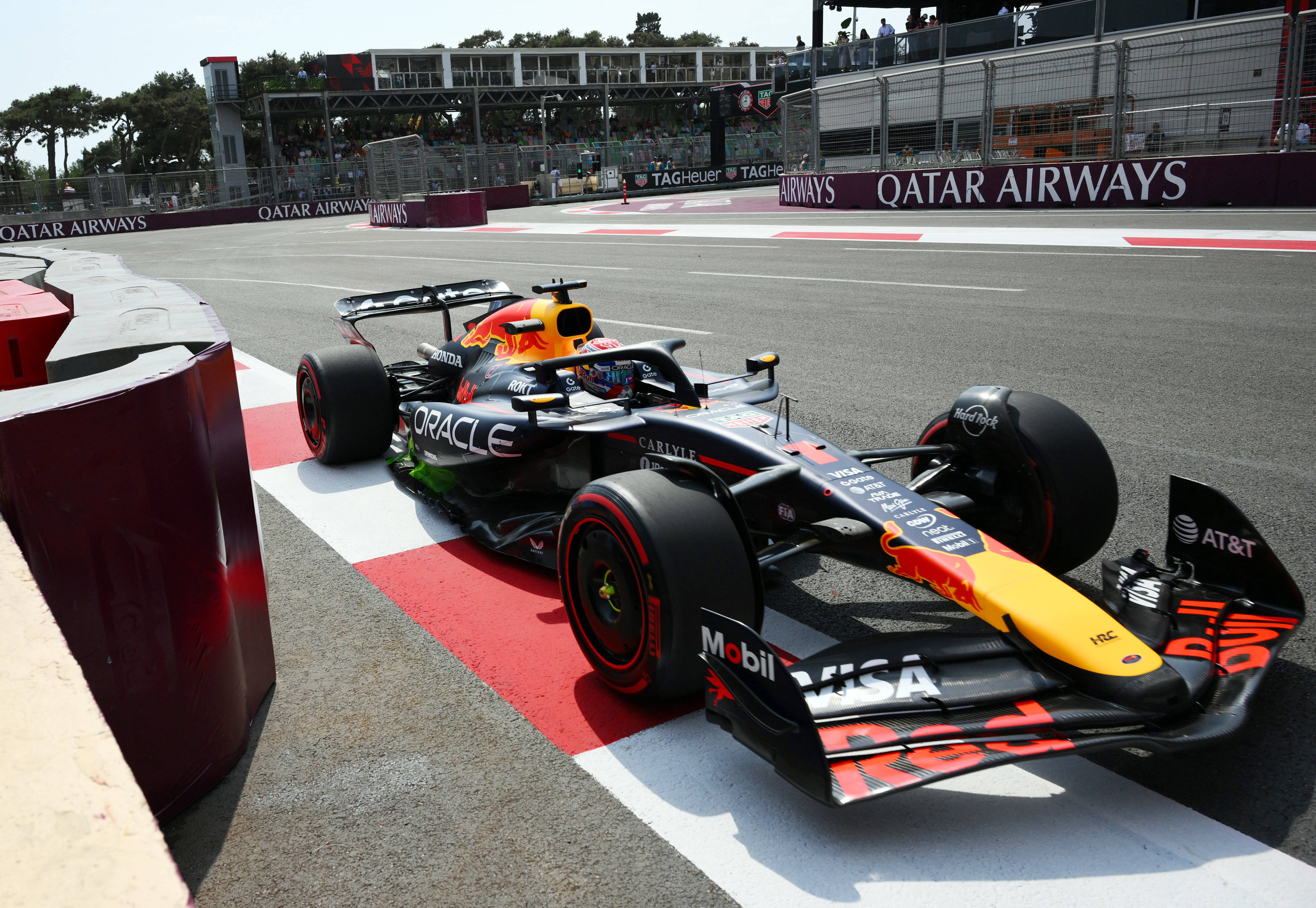 迈凯伦逆转梅赛德斯，勒克莱尔状态火热