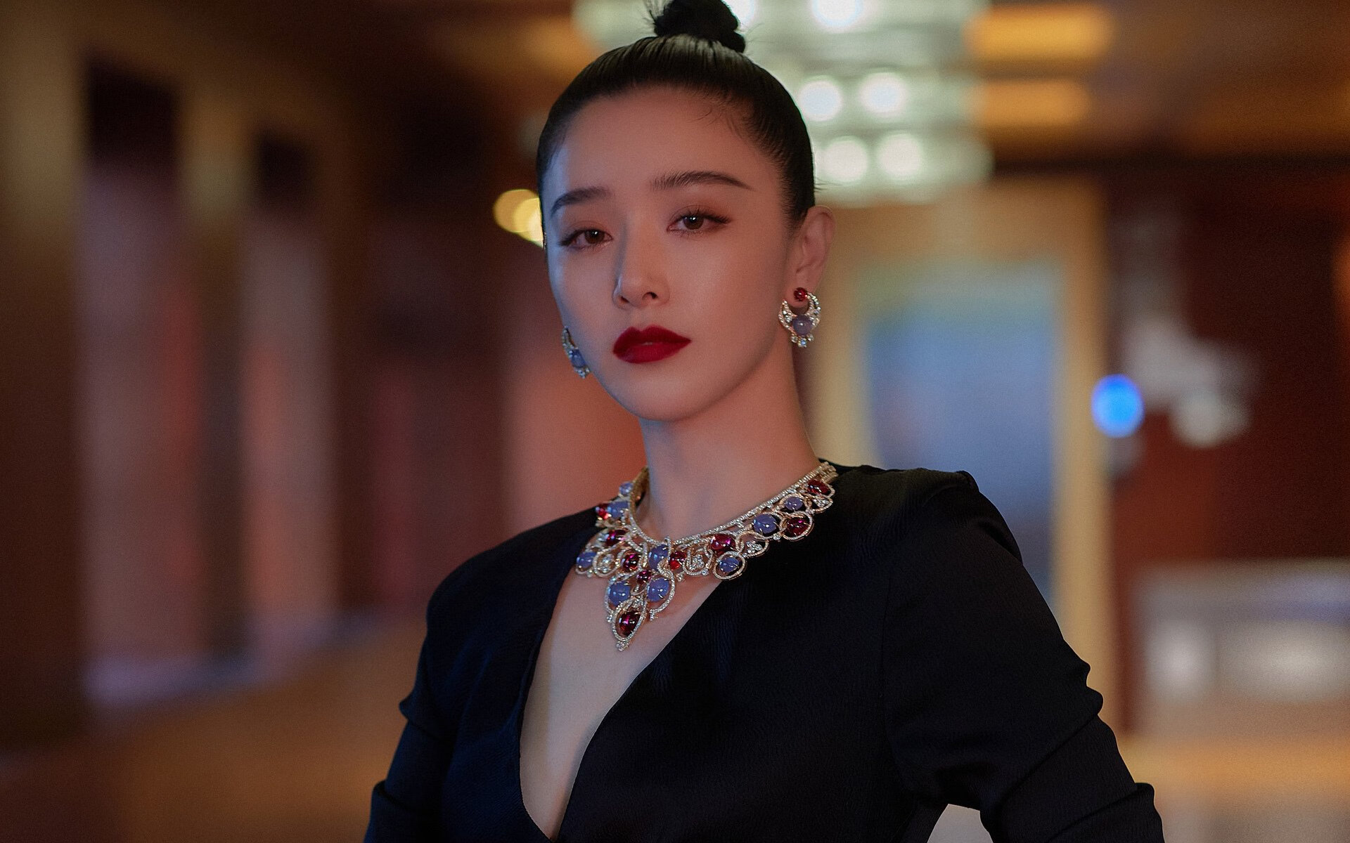 孤勇者的加冕礼，霍勒迪在欧冠决赛夜的救赎与征服