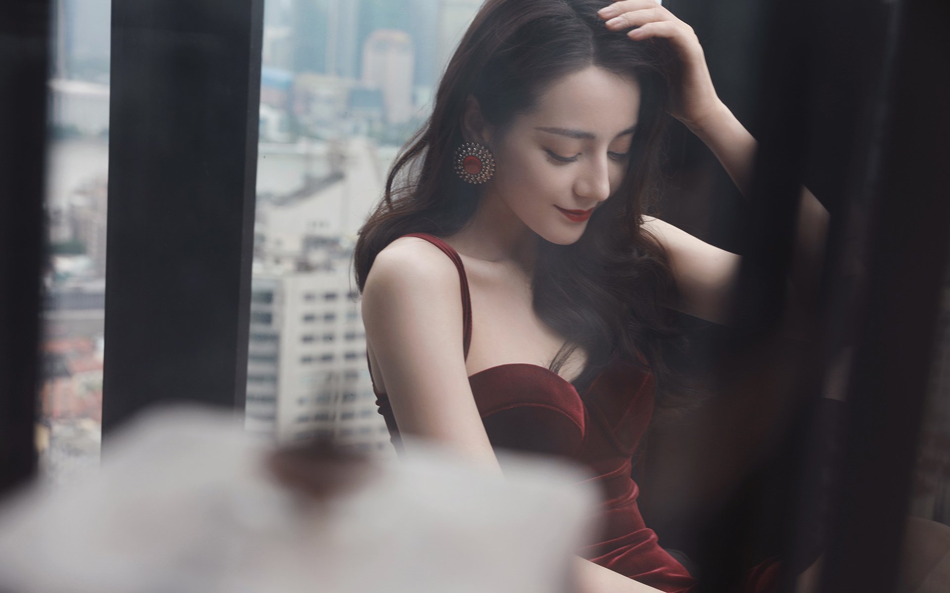 冷风中的刀锋，当步行者的铁蹄踏碎旧王朝的叹息